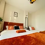 Efo Near The Апартаменти *
