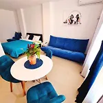 Efo Near The Апартаменти *