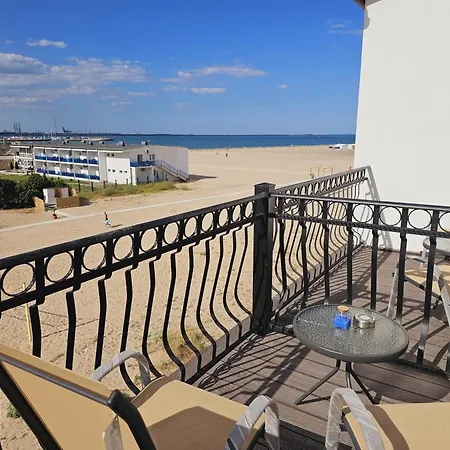 Efo Near The Apartment *