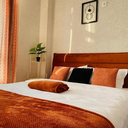 Efo Near The Apartment